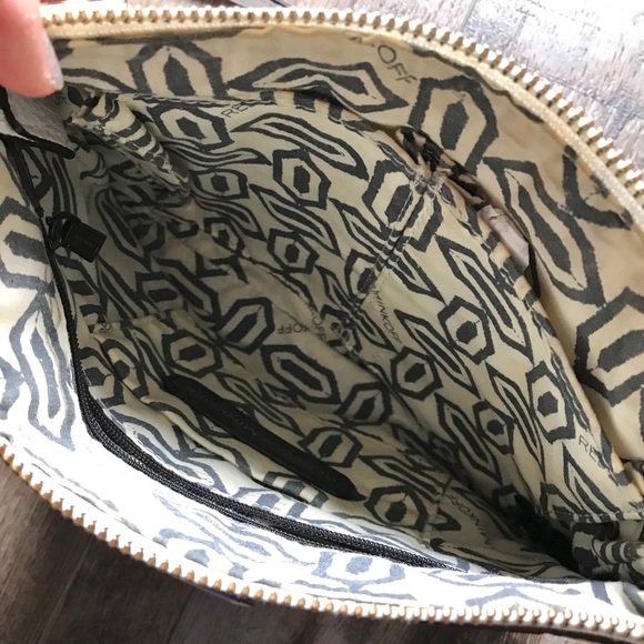 Rebecca Minkoff “Ascher” Crossbody Bag - Picture 8 of 8